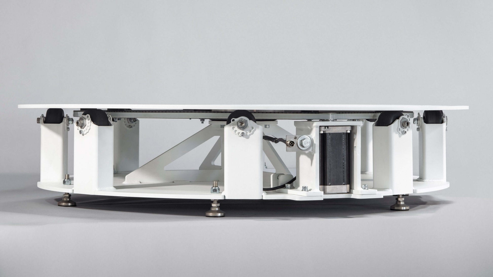 Platinum XXL turntable side view showcasing its robust design for 360 product photography.