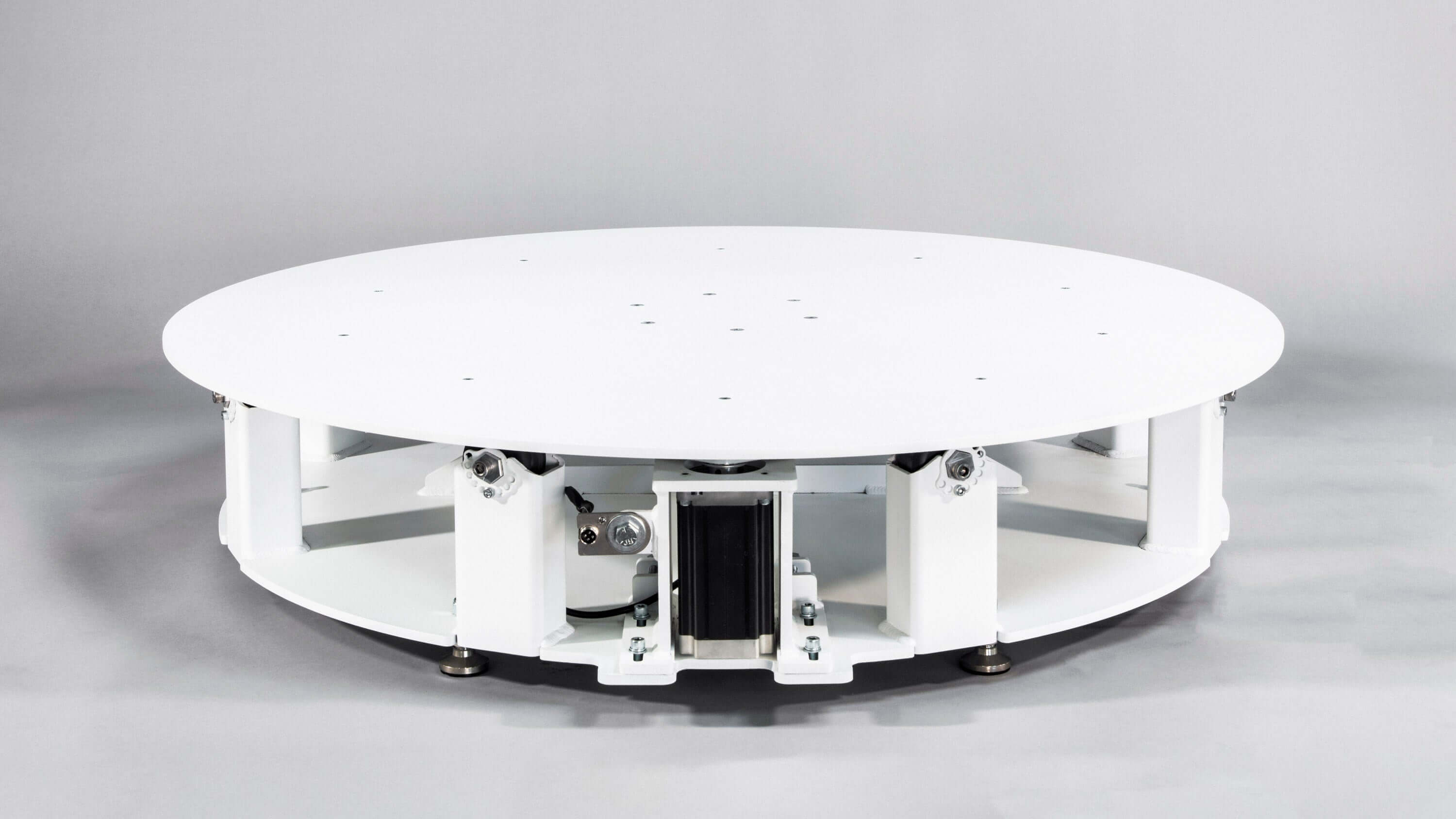 Platinum XXL turntable designed for 360 product photography showcasing a sturdy, round, white platform.
