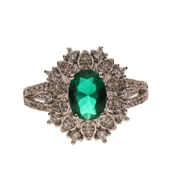 Focus stacking plugin for macro photography showcasing a detailed ring with an emerald gemstone in a 360 animated WebP file.