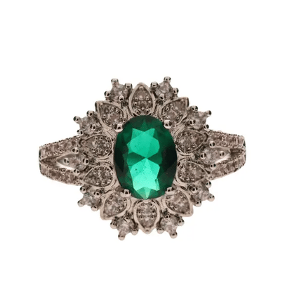 Focus stacking plugin for macro photography showcasing a detailed ring with an emerald gemstone in a 360 animated WebP file.